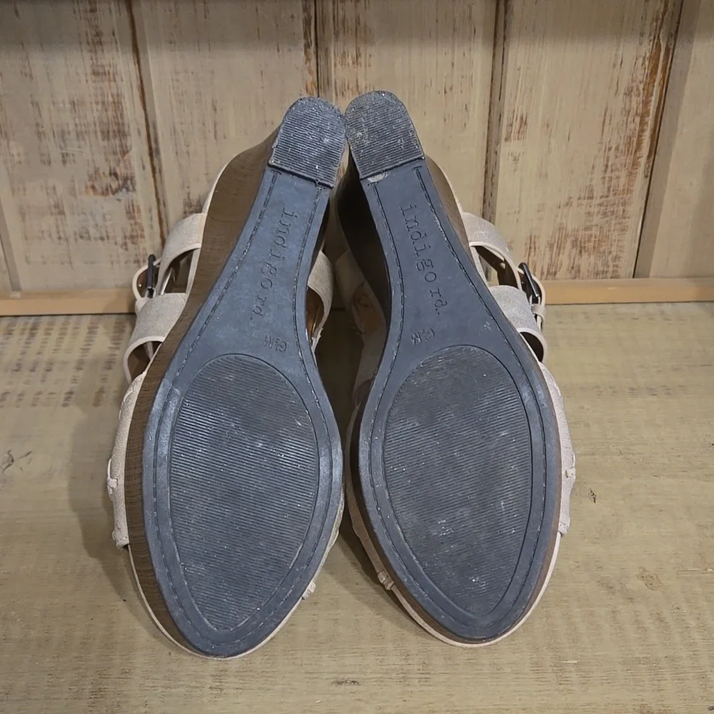 Indigo Rd Tan Wedge Sandals Size 6.5